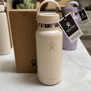 Special Edition (Nordstrom) Moonlight Hydro Flask, 32 oz wide flex cap NWT NIB